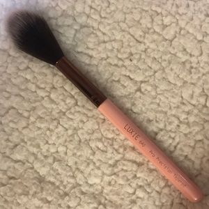 Luxie 640 Pro Precision Tapered brush